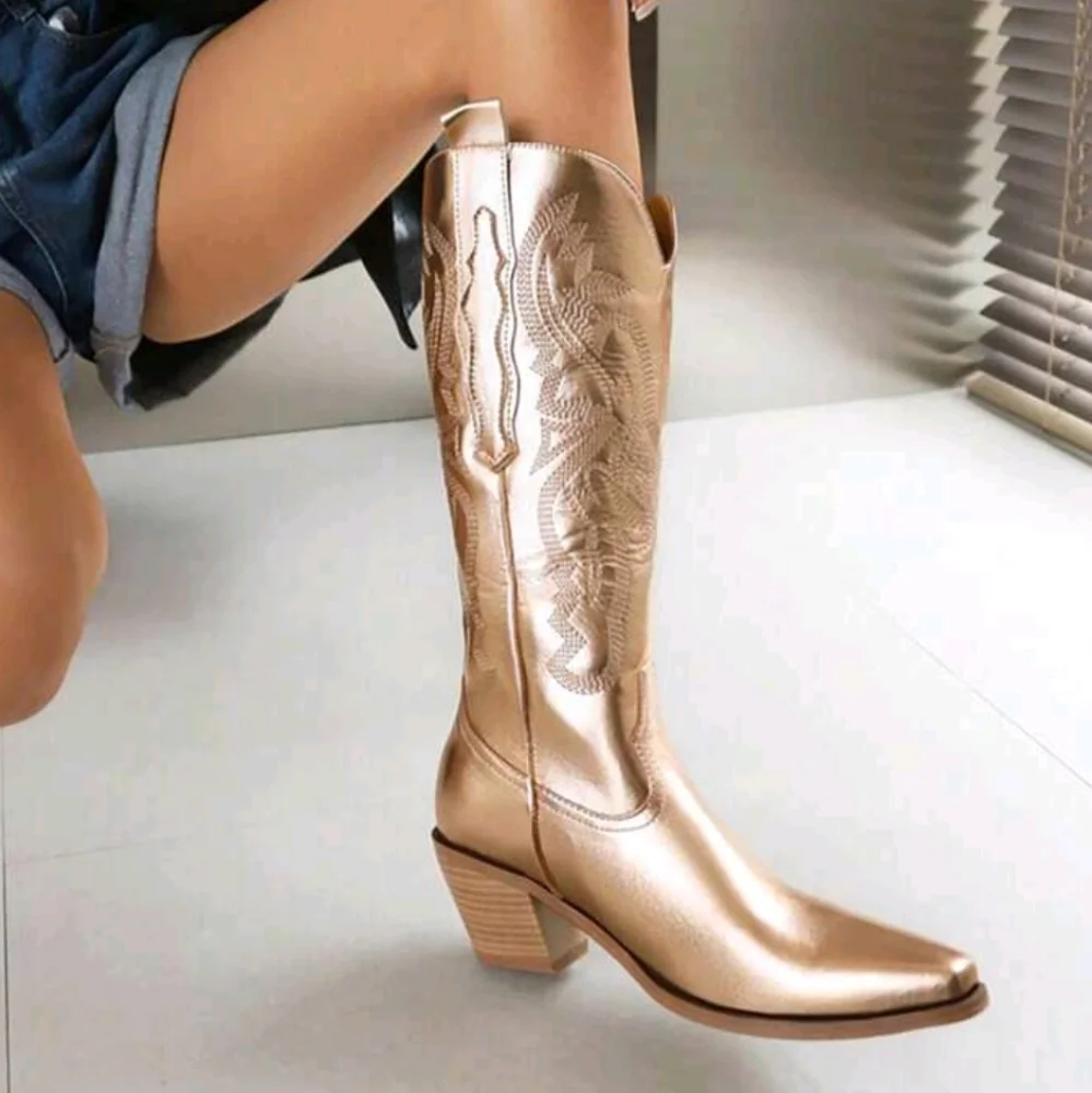 Women's gold metallic cowboy boots SALE - Picture 4 of 12
